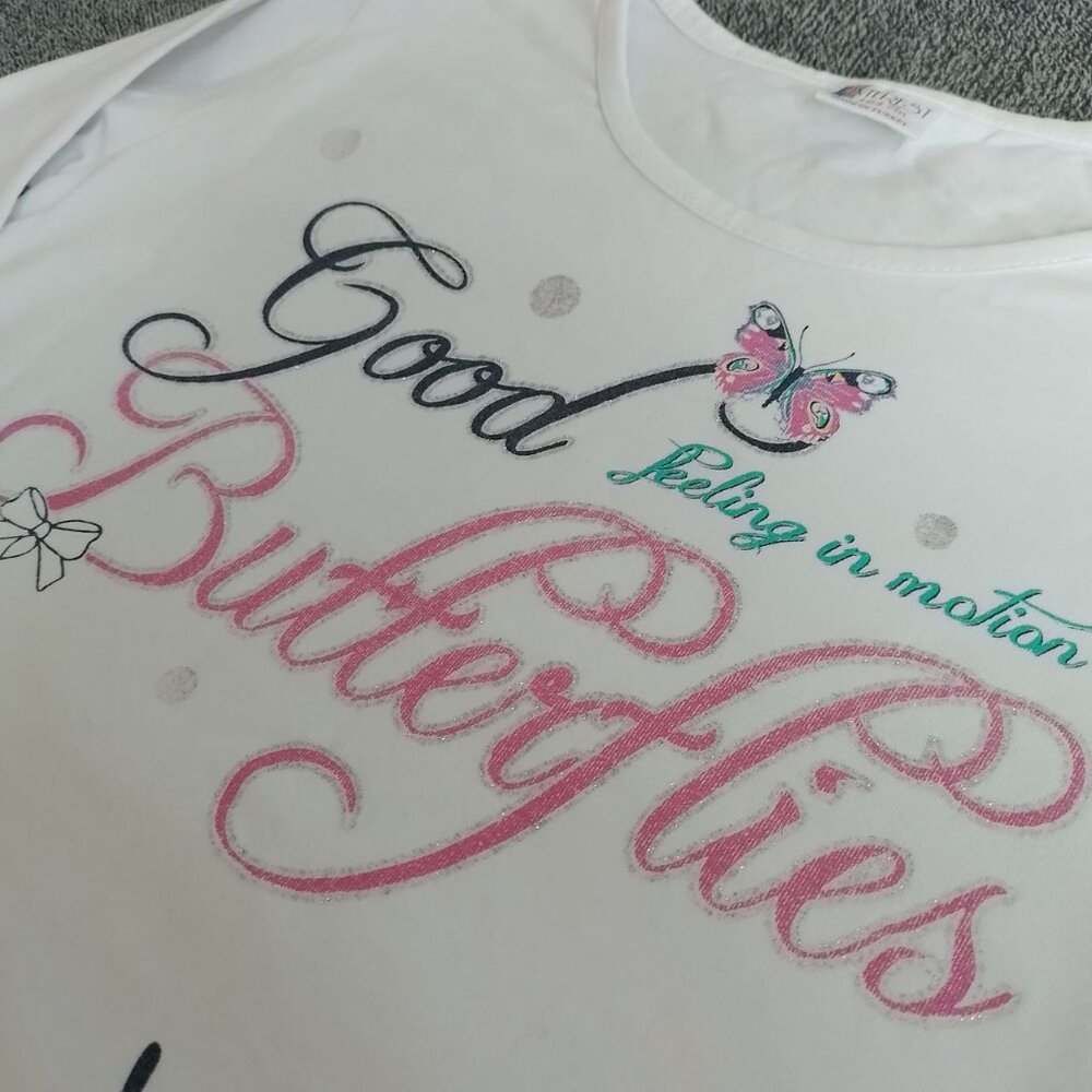 🌟 White Raglan Shirt with Butterfly & Sparkles 🌟